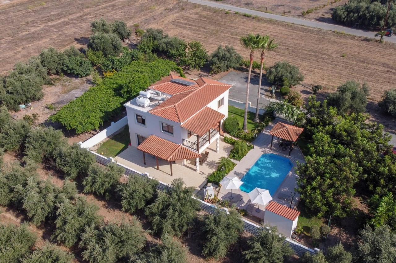 Villa Paradise Paphos Esterno foto