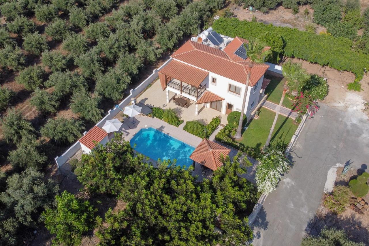 Villa Paradise Paphos Esterno foto