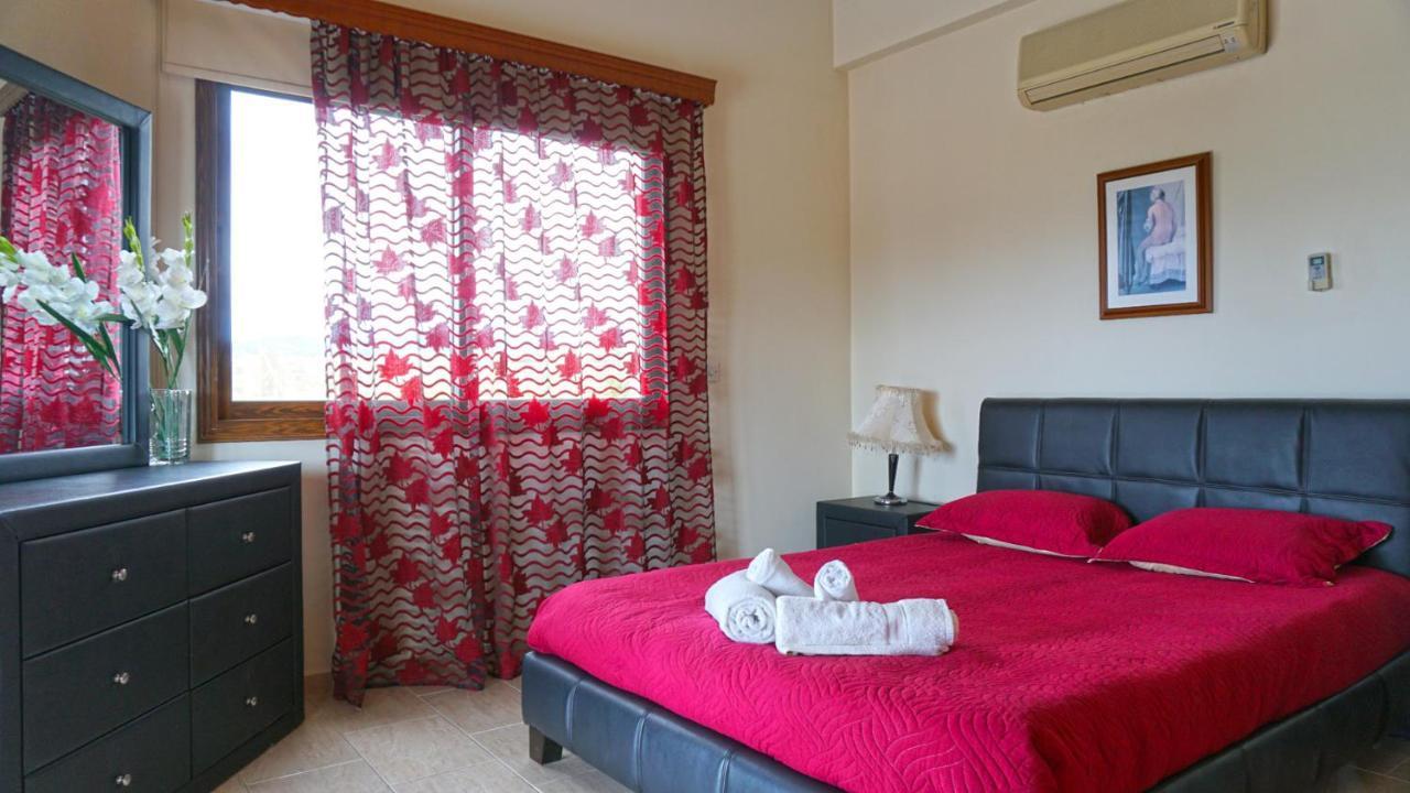 Villa Paradise Paphos Esterno foto